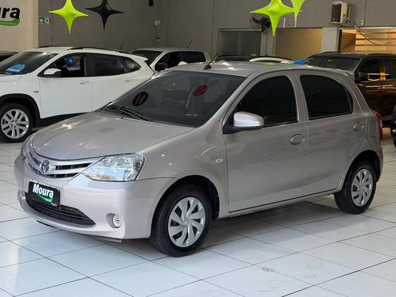 TOYOTA ETIOS 1.3 X 16V FLEX 4P MANUAL TOYOTA ETIOS 1.3 X 16V FLEX 4P MANUAL